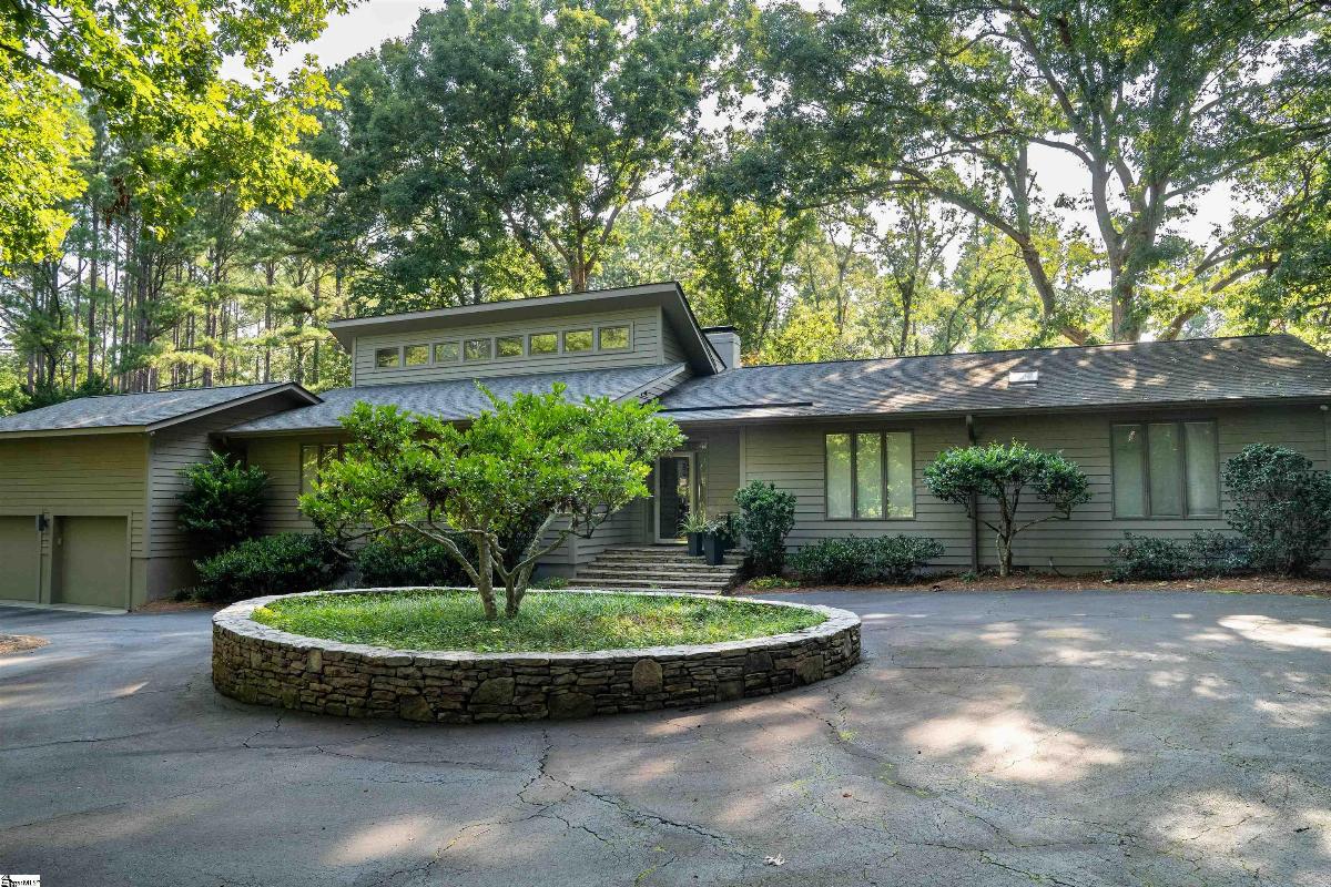 100 Wood Lily Lane