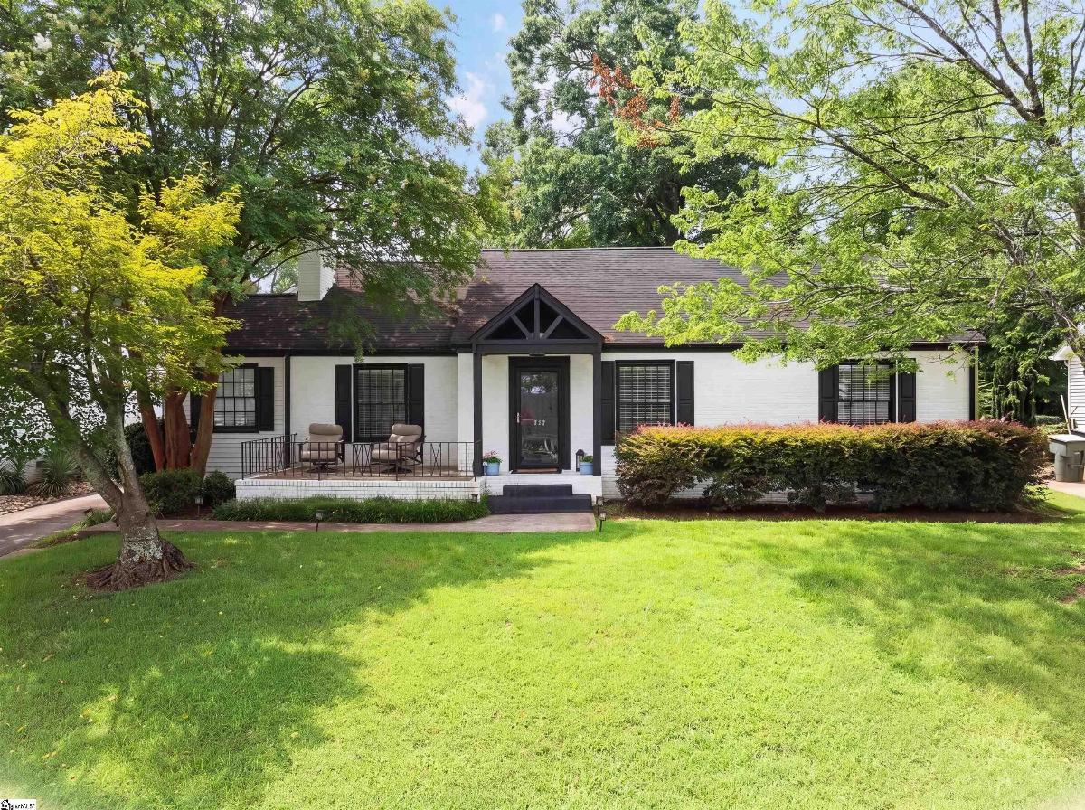 453 Longview Terrace