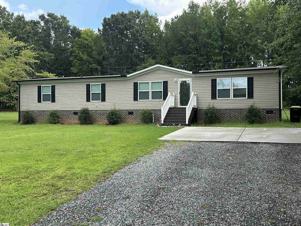 212 Robinwood Circle