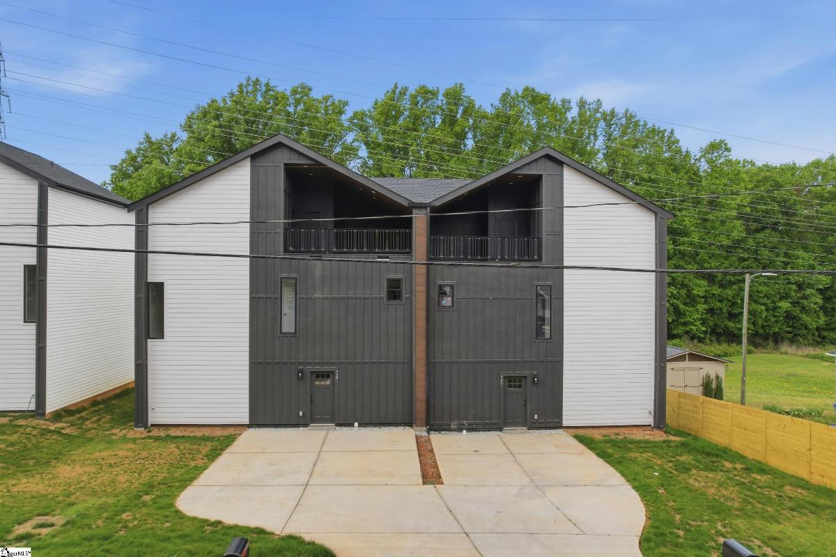 44 Lily Street