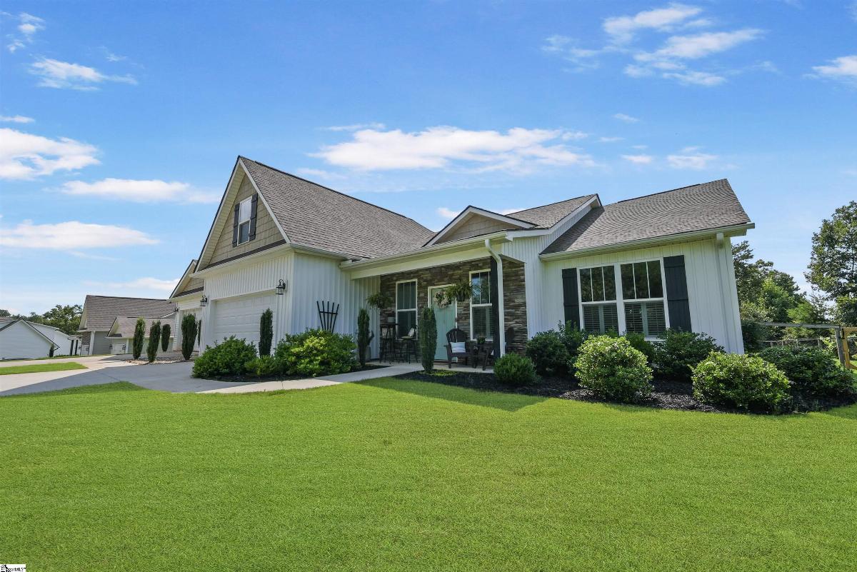 238 Inlet Pointe Drive