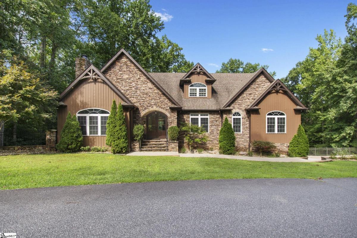 129 Overbrook Circle