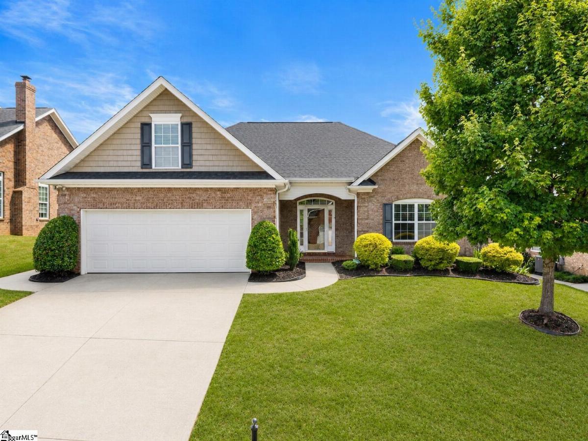4 Cedarcrest Court