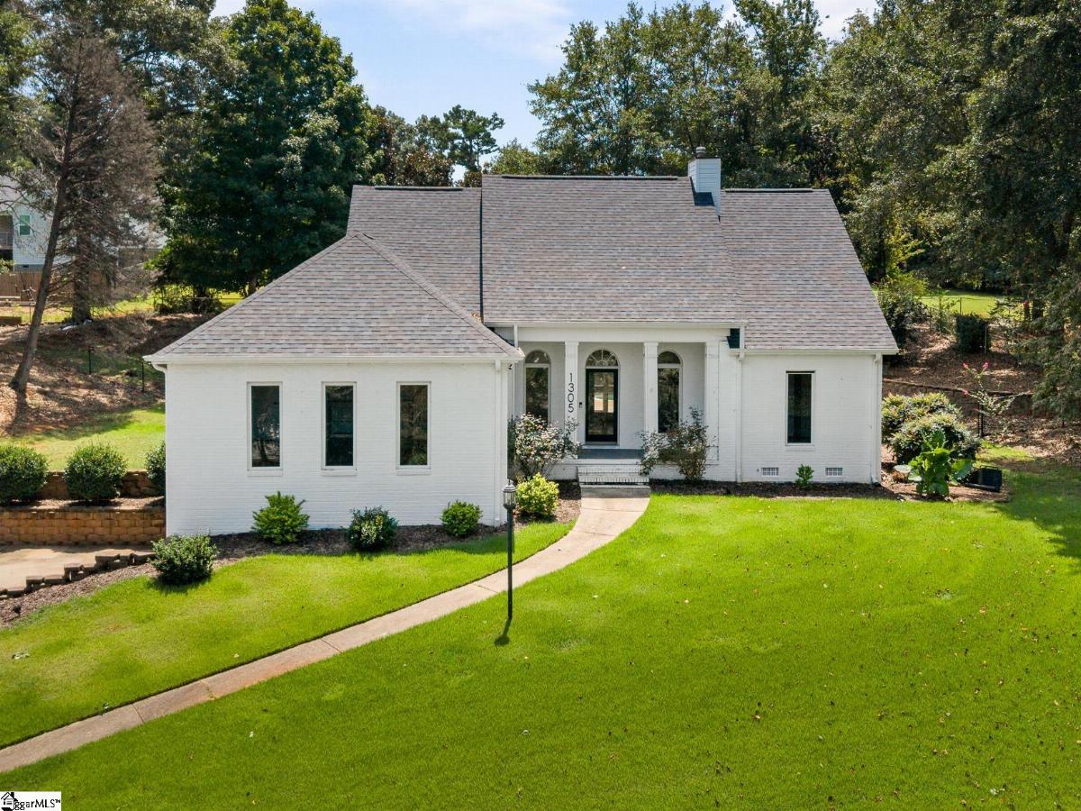 1305 Hunters Trail