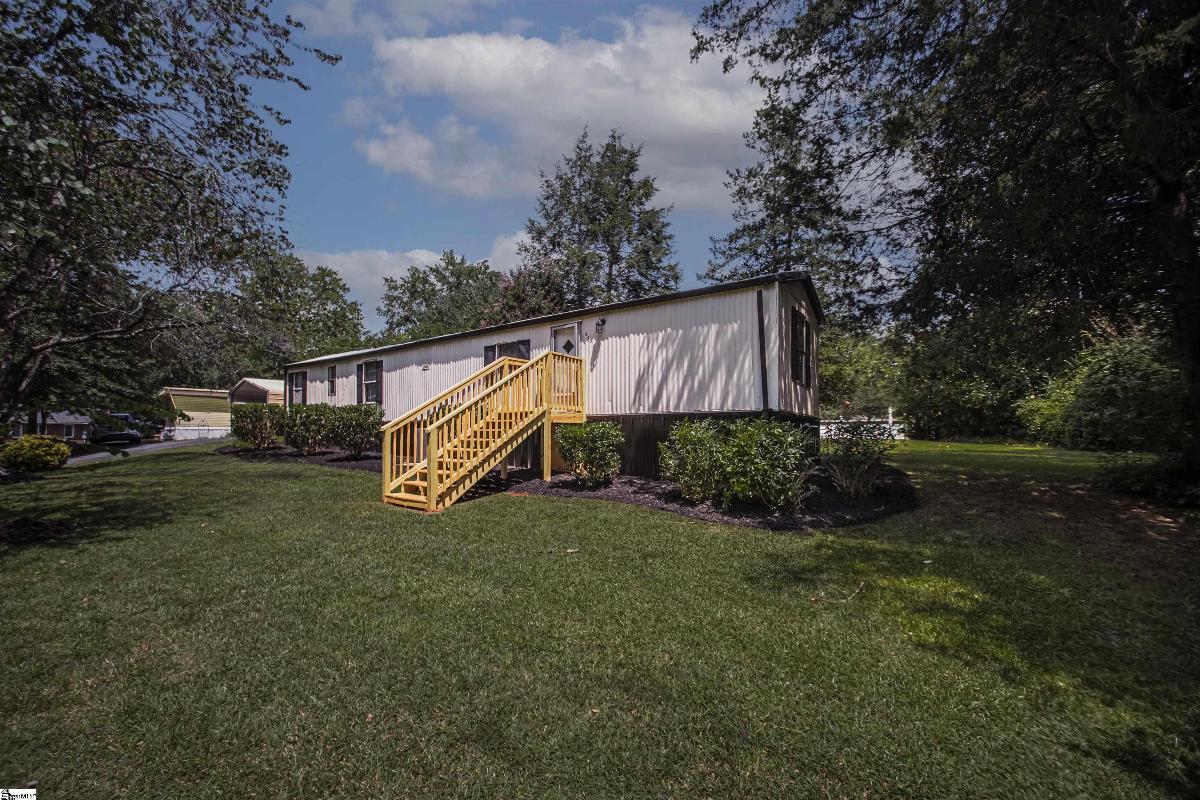 410 Cedar Circle