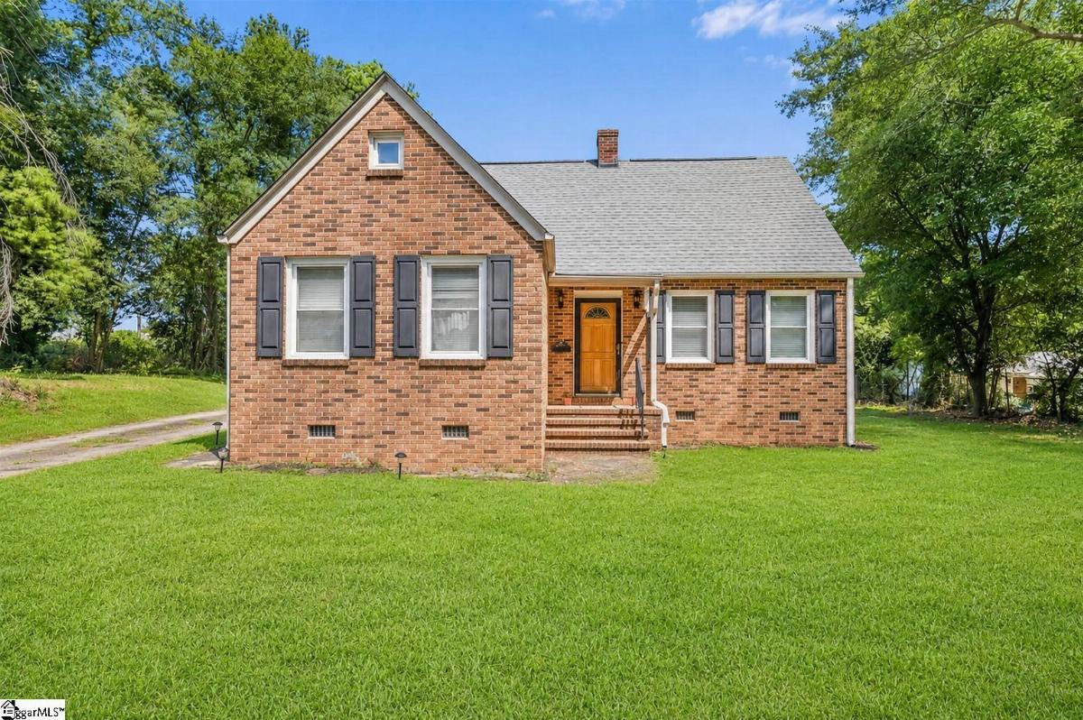 105 Pine Lane