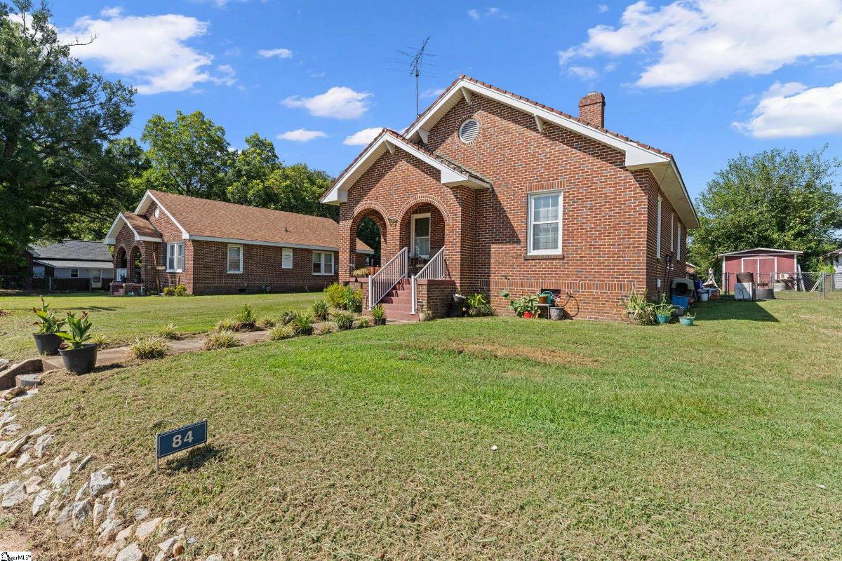 84 Saluda Street