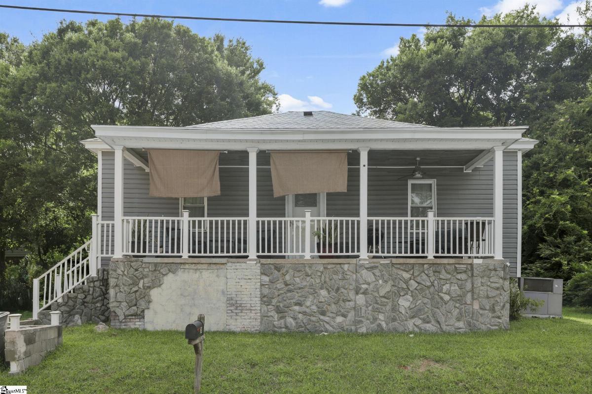 38 3rd Avenue