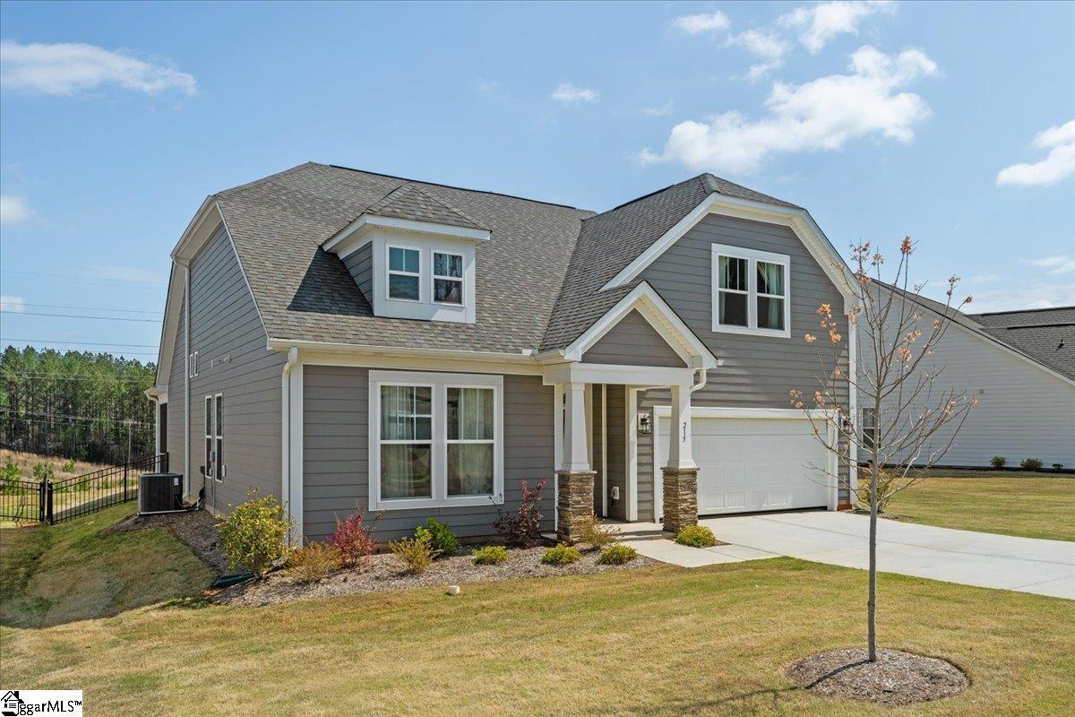 215 Founders Boulevard