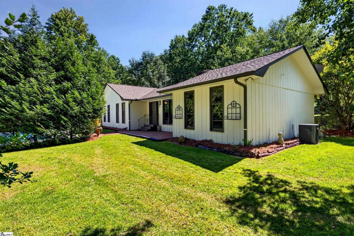 215 Rutledge Lake Road