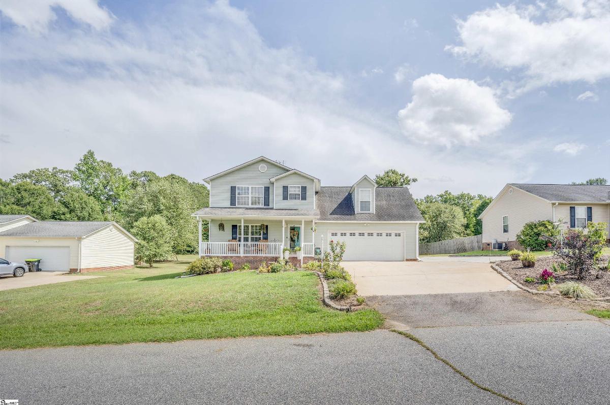 202 Shady Pines Way