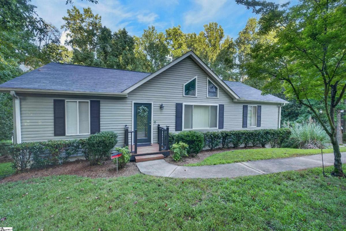 1509 Winding Way