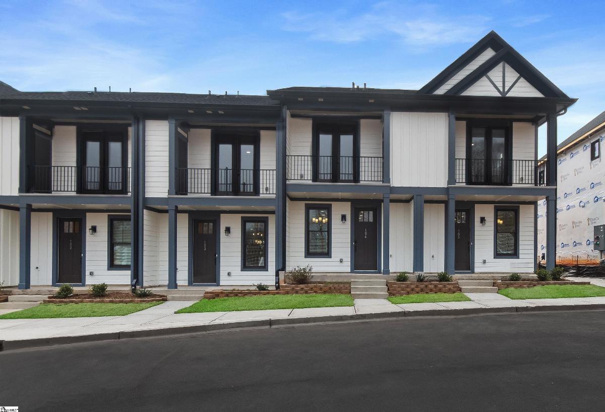 9 Hawthorne Lane