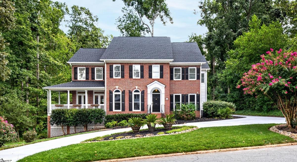 11 Holly Trace