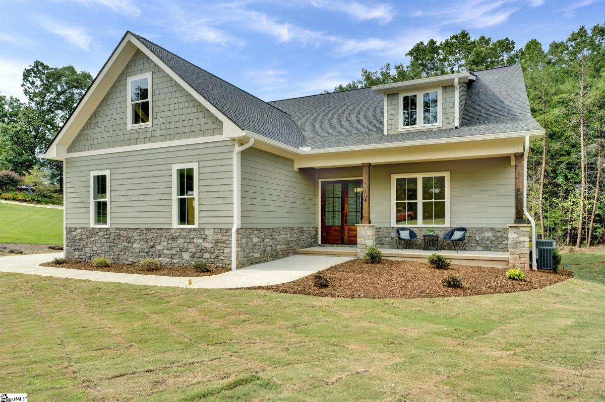 104 W Sunset Court