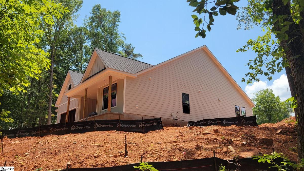 1815 Cross Creek Drive