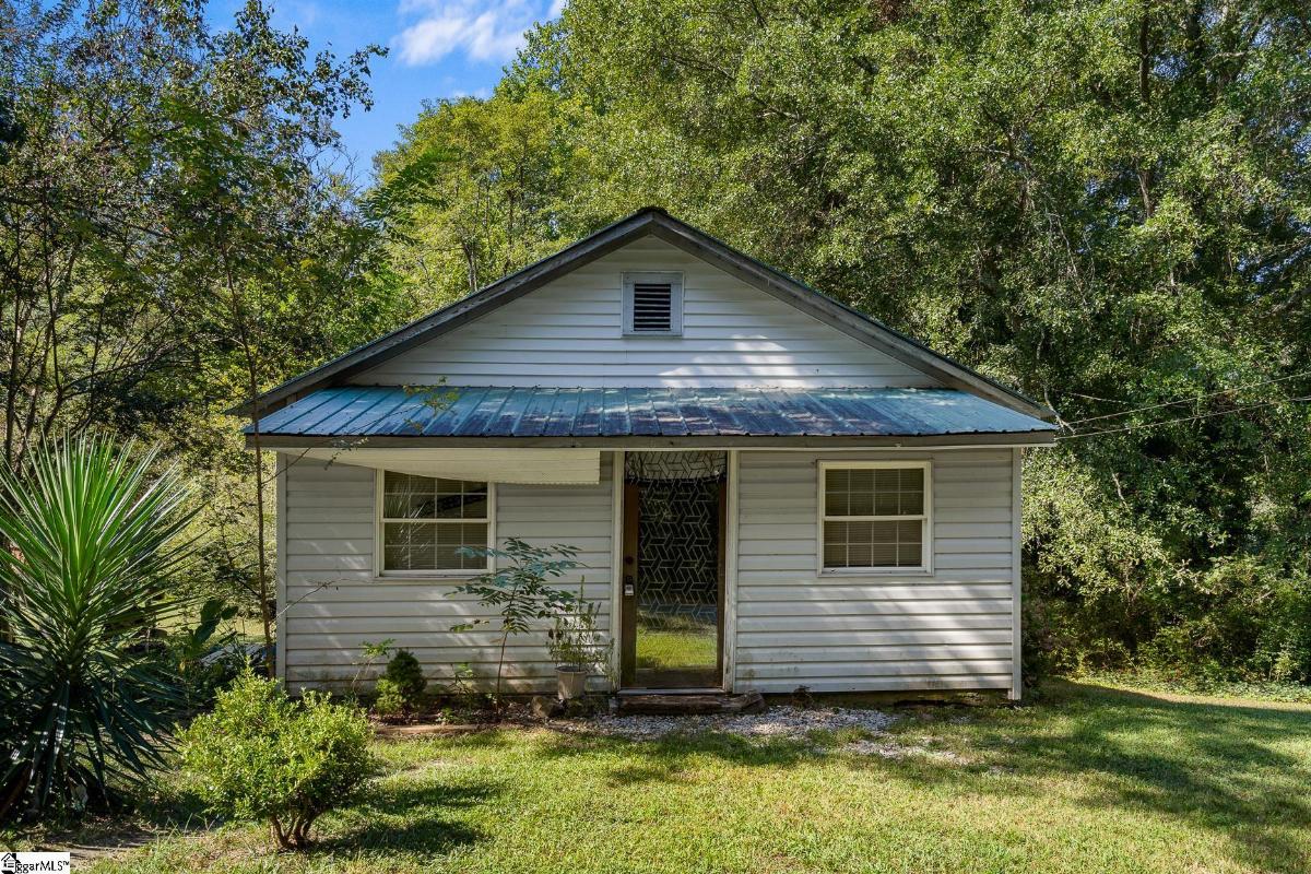 7 Anderson Avenue
