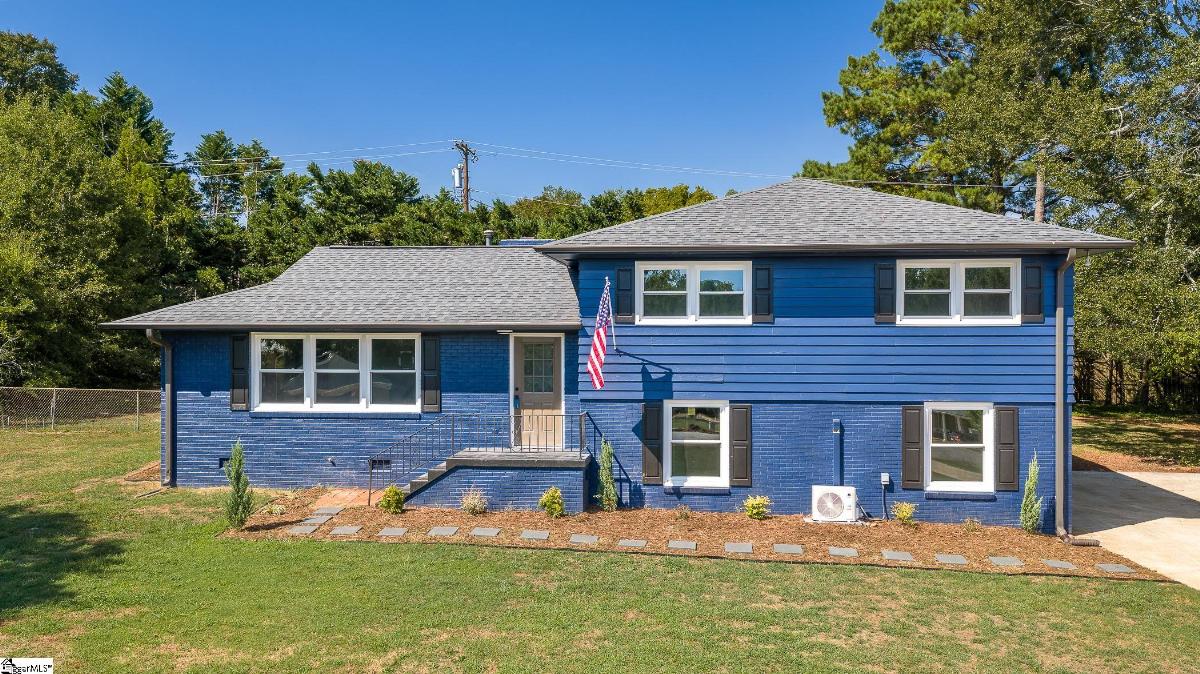 2409 Villa Court