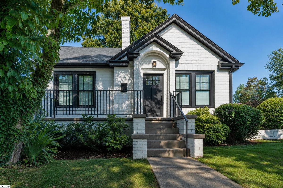 502 Green Avenue