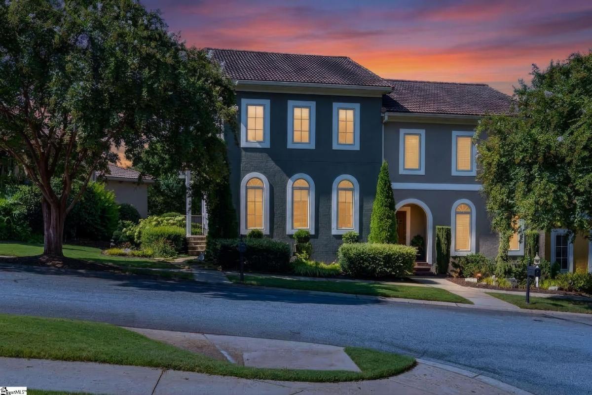 5 Savona Drive