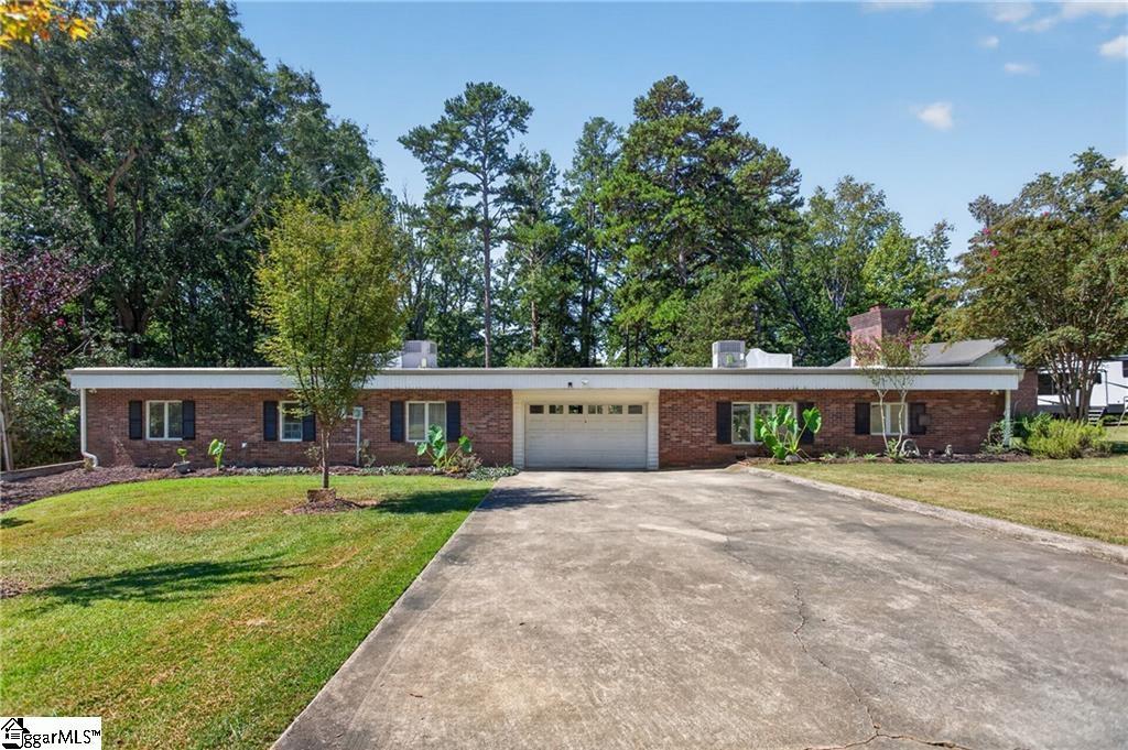 103 Pine Knoll Road