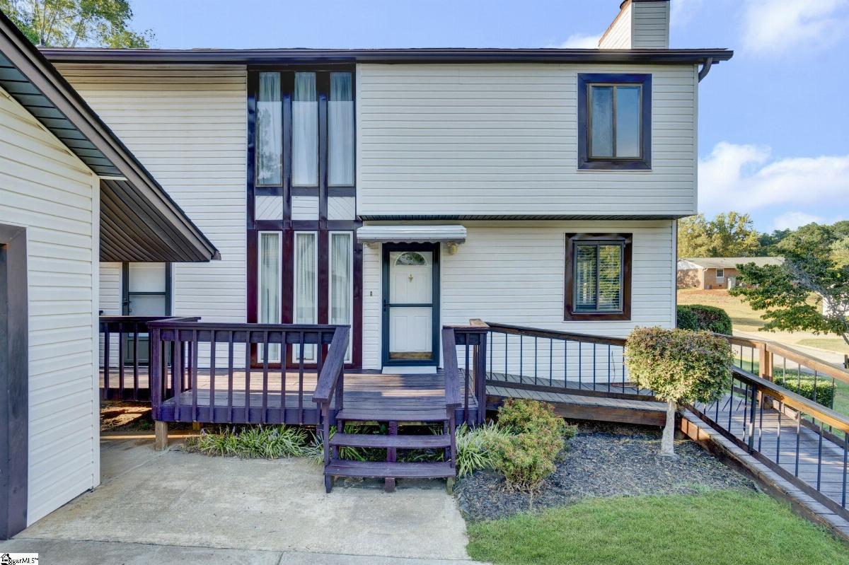 1105 Charter Oak Drive