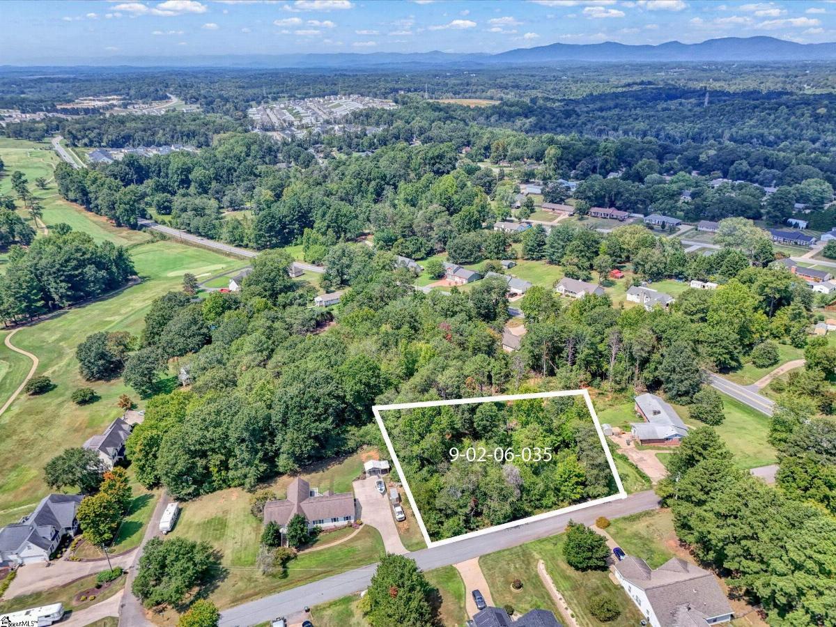 00 Colonial Drive