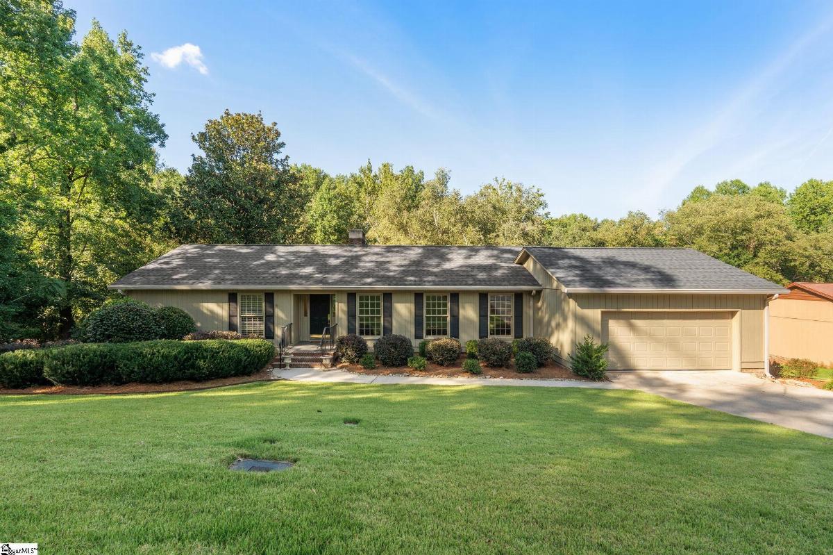209 E Kenilworth Drive