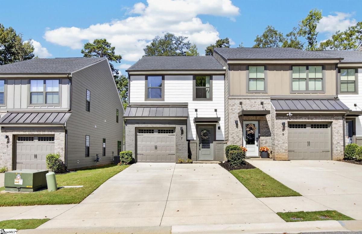 67 Connaught Court