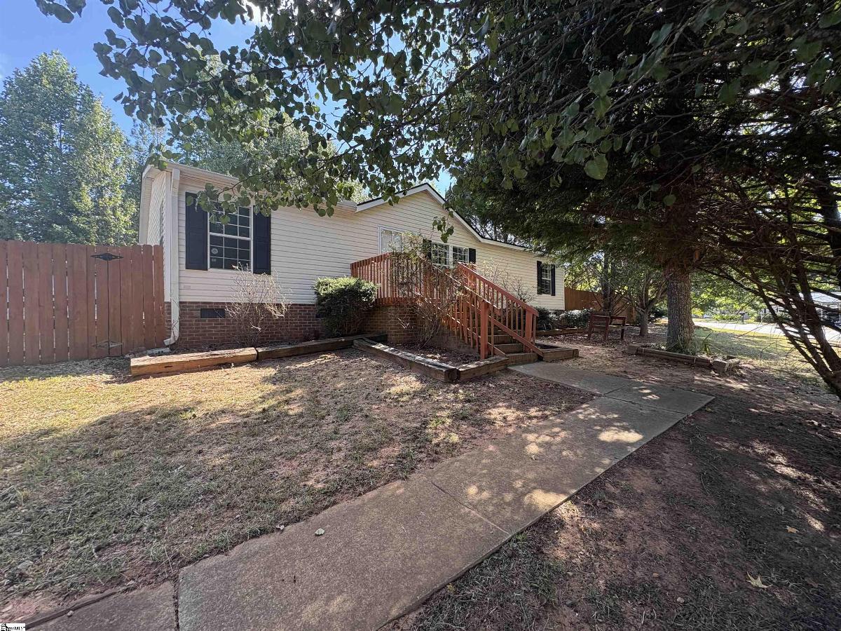 38 Raisinwood Drive