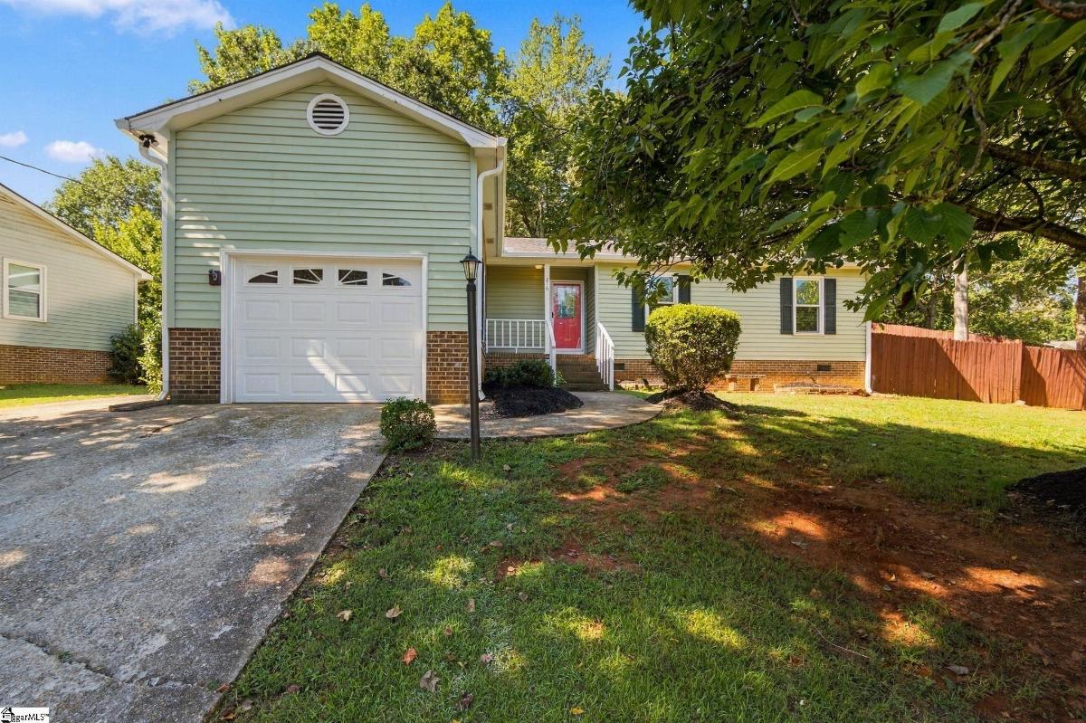 216 N Celestial Drive