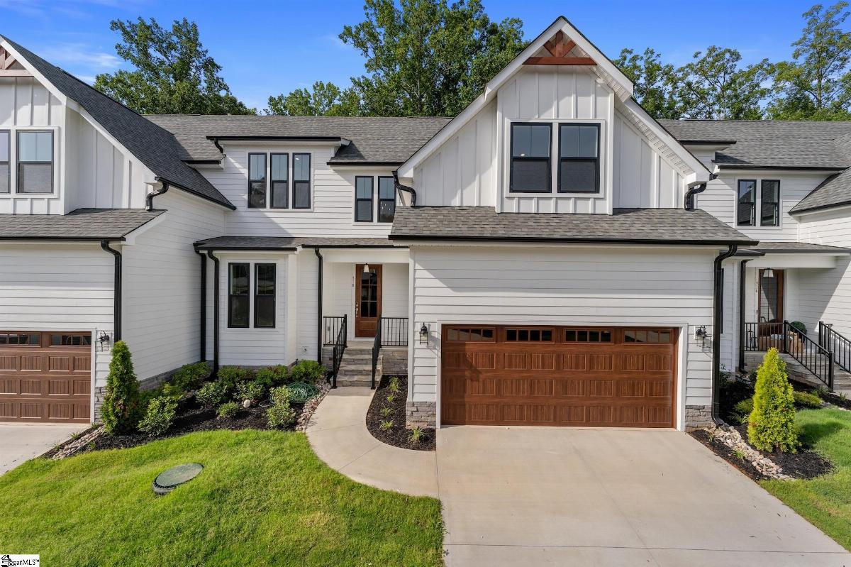 318 Breakwater Lane
