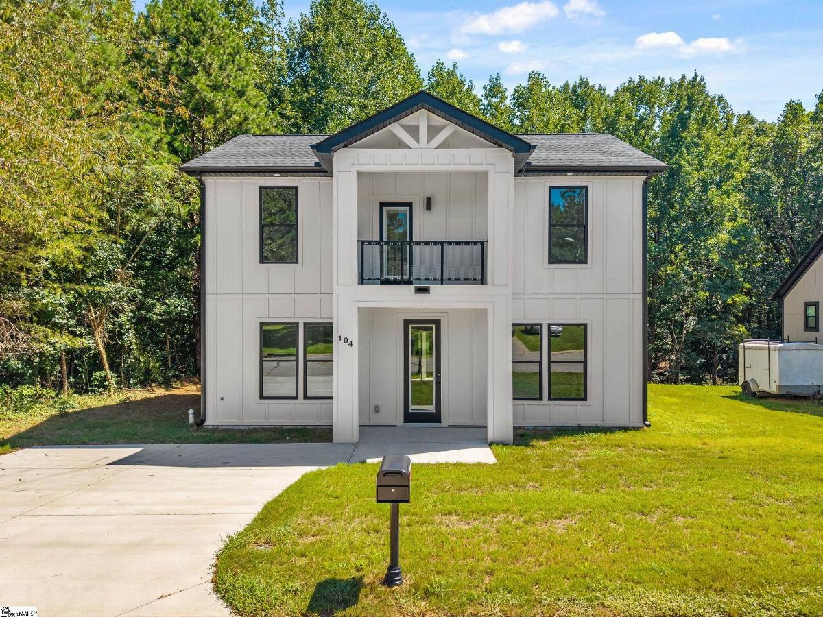 104 Backwater Way