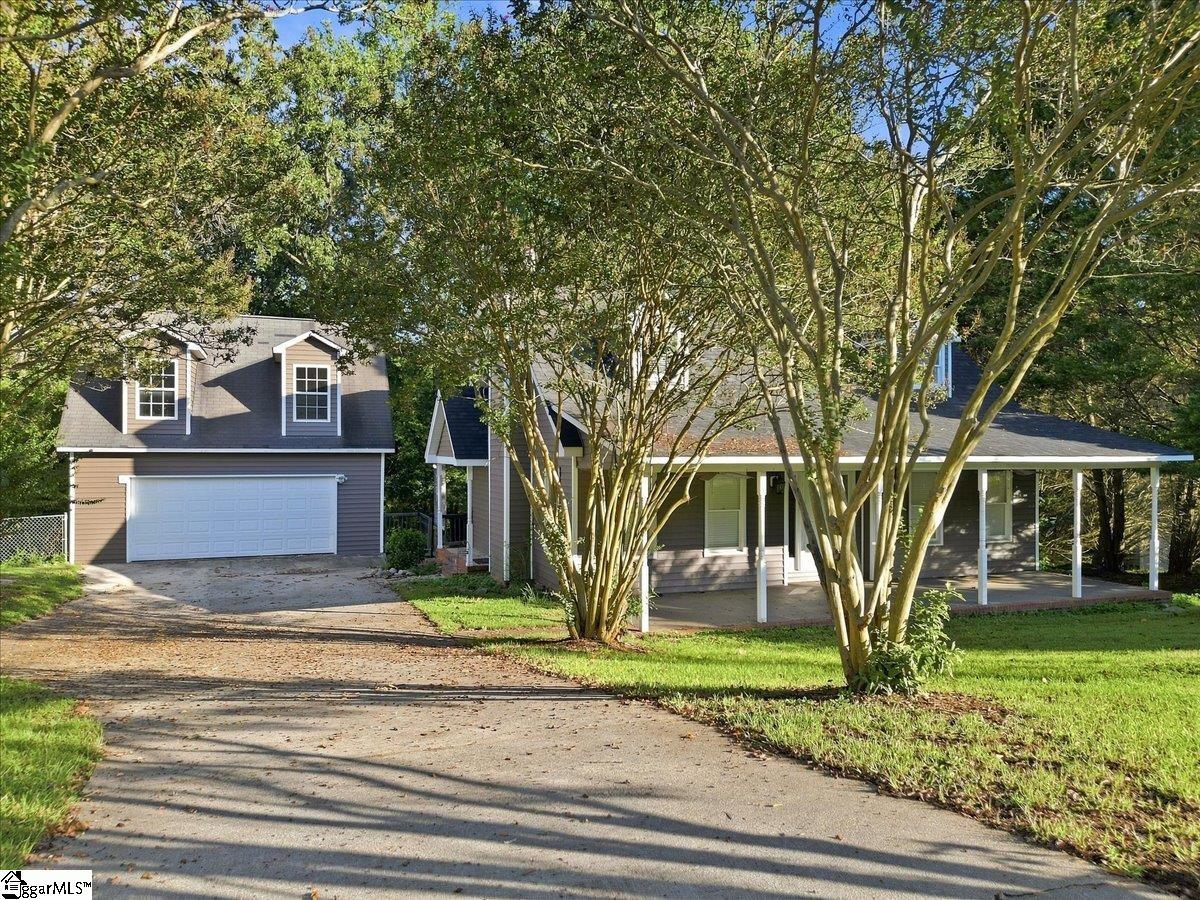 301 Mountain View Court