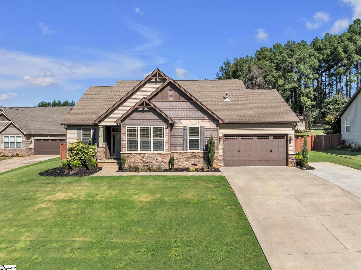22 Pebblebrook Court