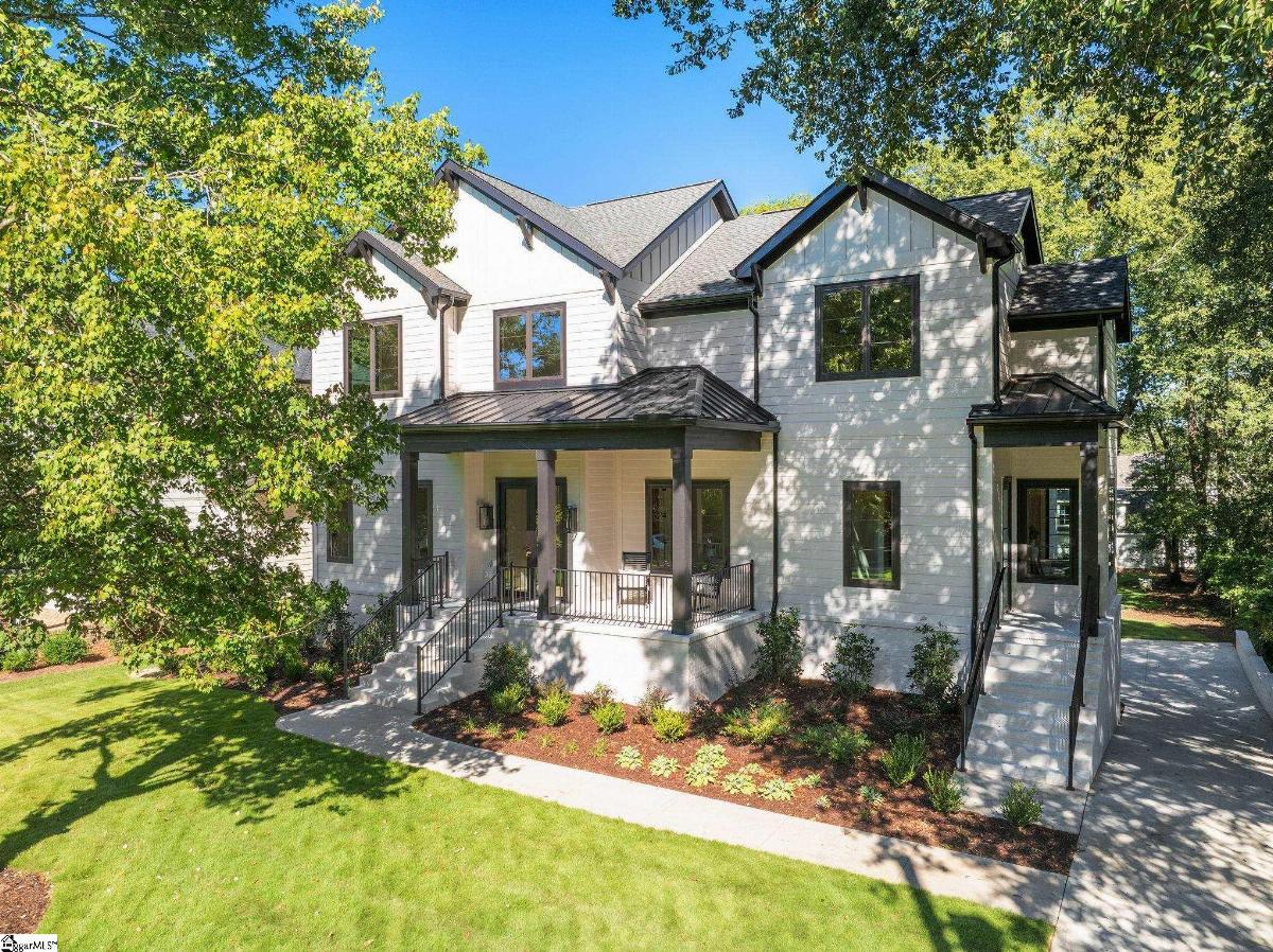 38 Rockwood Drive