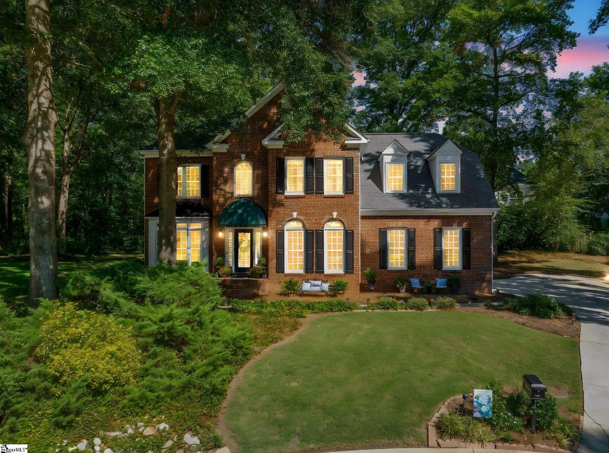 107 Willow Oak Court