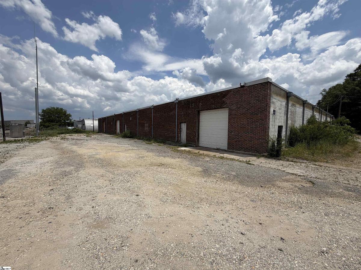 29 E Warehouse Court