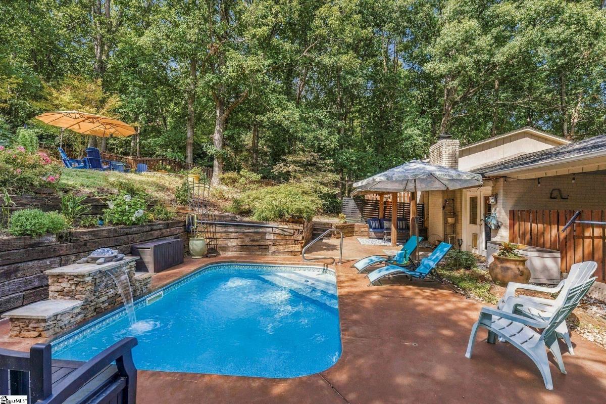 117 Club View Drive