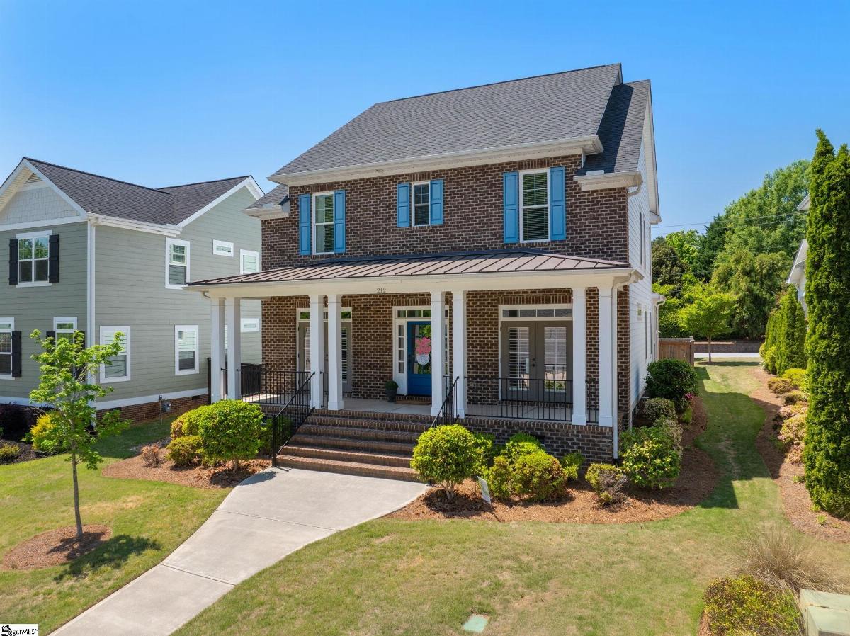 212 Grandmont Court