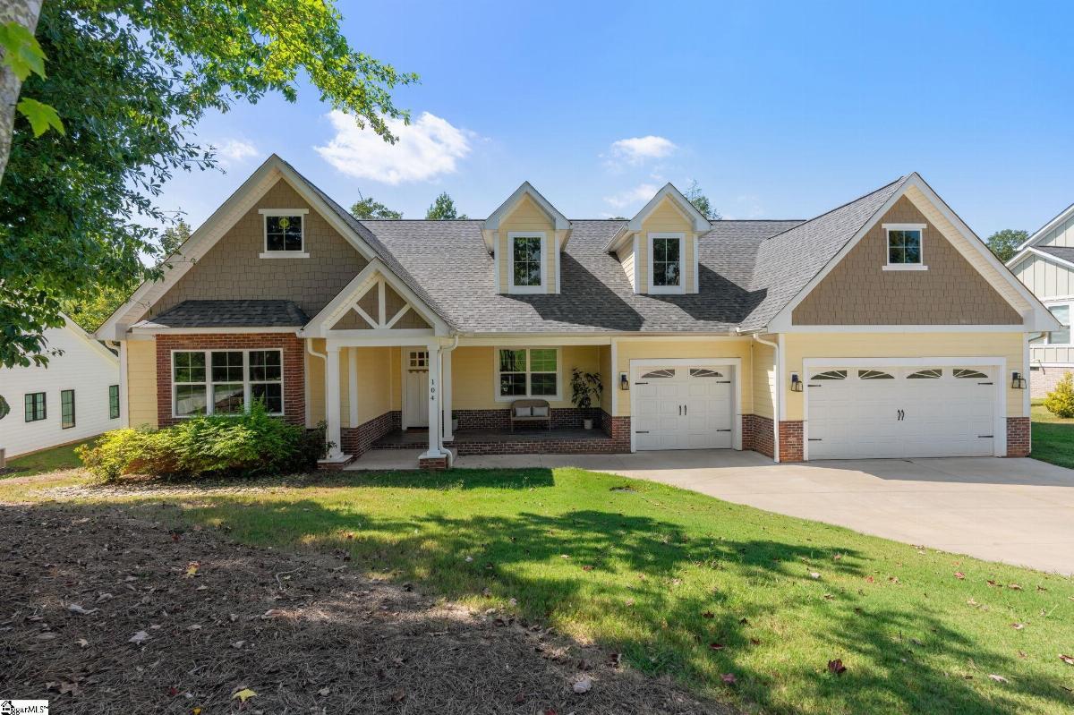 104 Pinelands Place