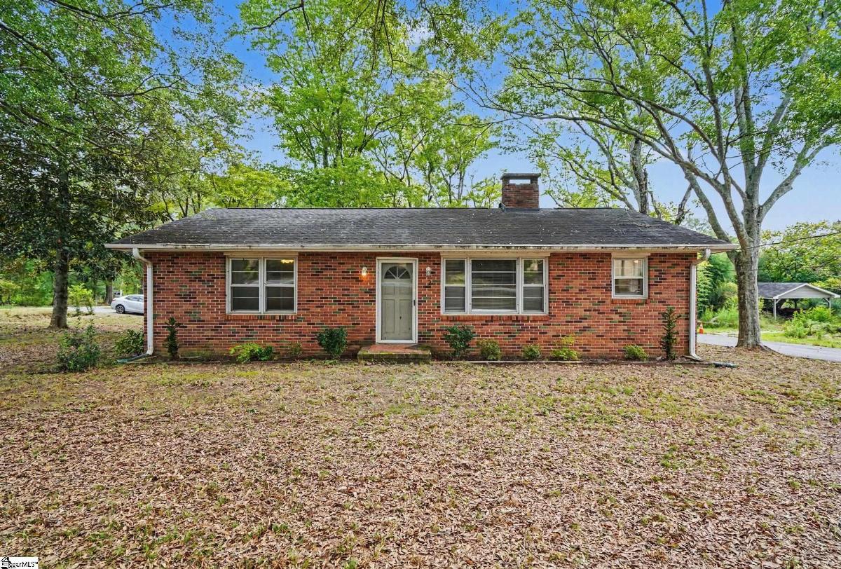 2 Ayersdale Drive