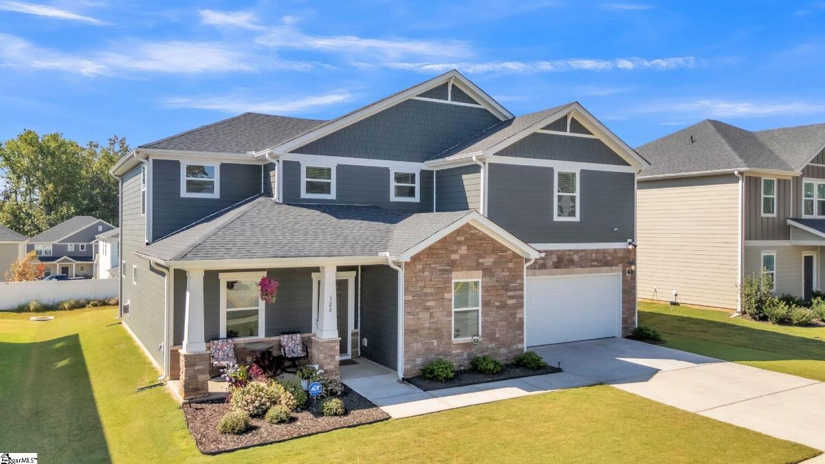 328 Roderick Lane