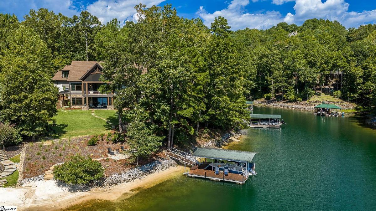 321 Wake Robin Drive
