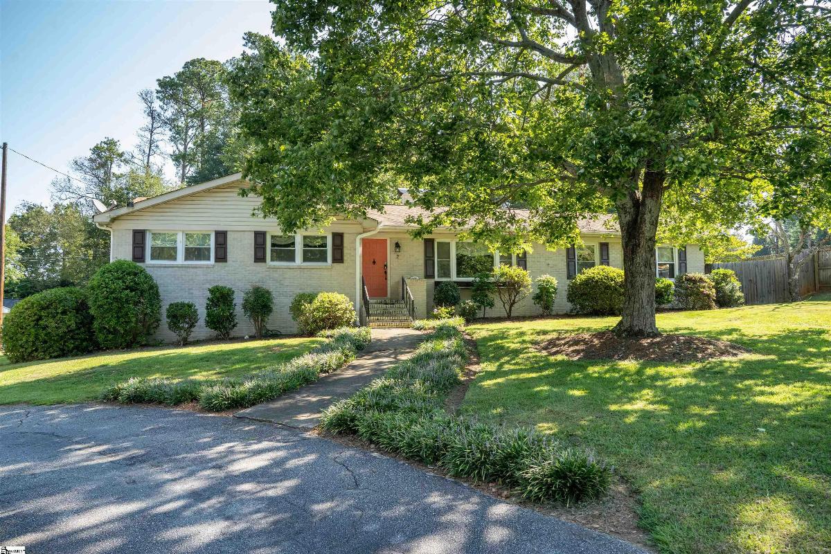 2 Selwyn Drive