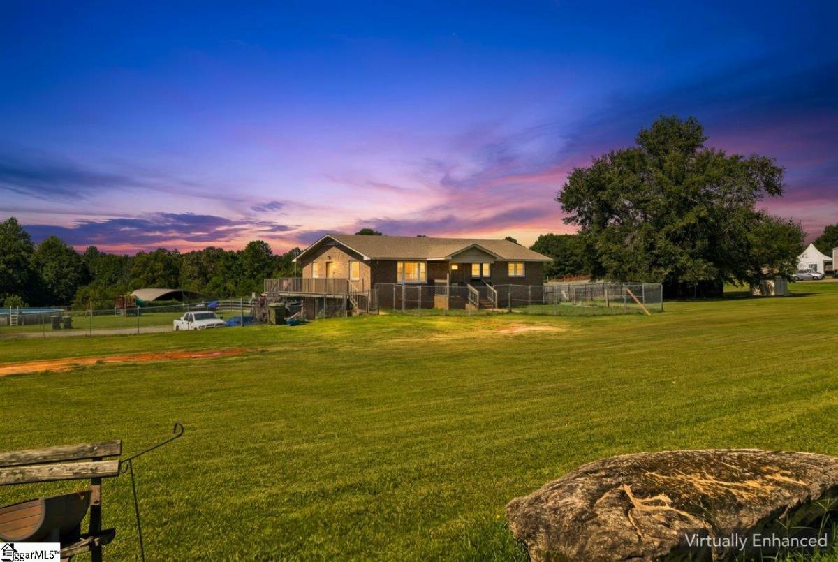 1055 Little Mountain Road