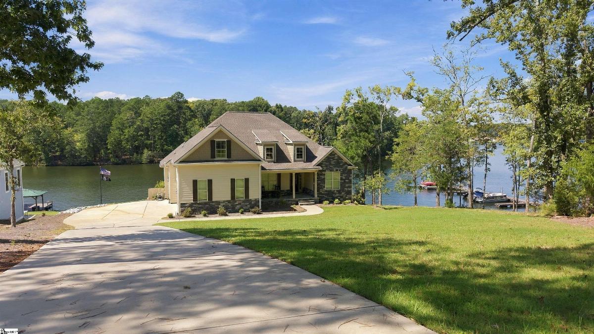 368 Abercrombie Point