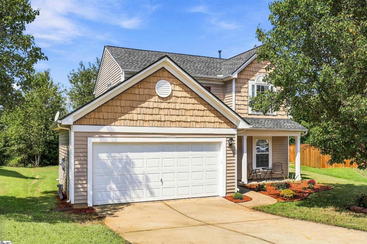 9 Hollow Tree Way