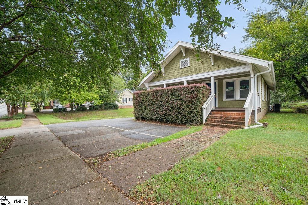 308 W Stone Avenue