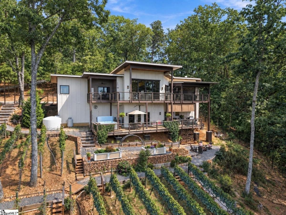 1133 Altamont Road
